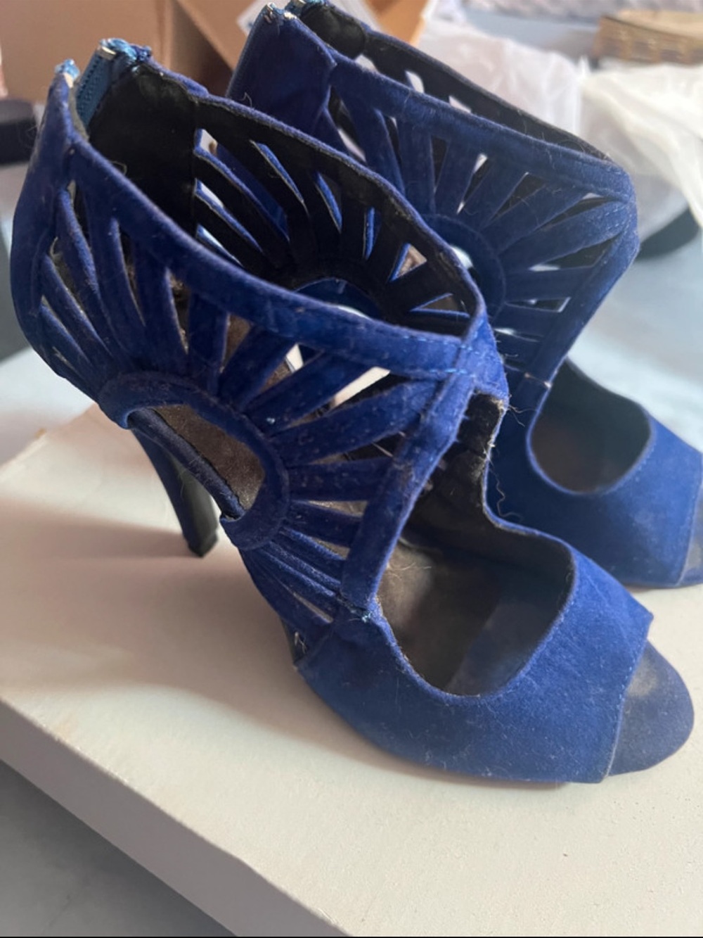 Royal Blue Caged Cutout Peep Toe Heels Back Zip Women’s Size 6